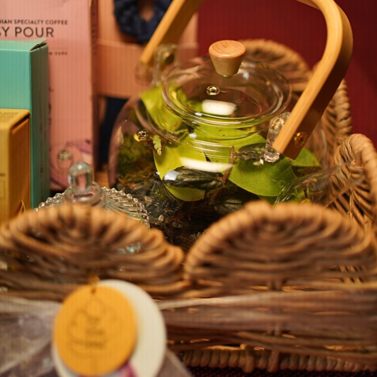 Festive Gift Basket 4.0